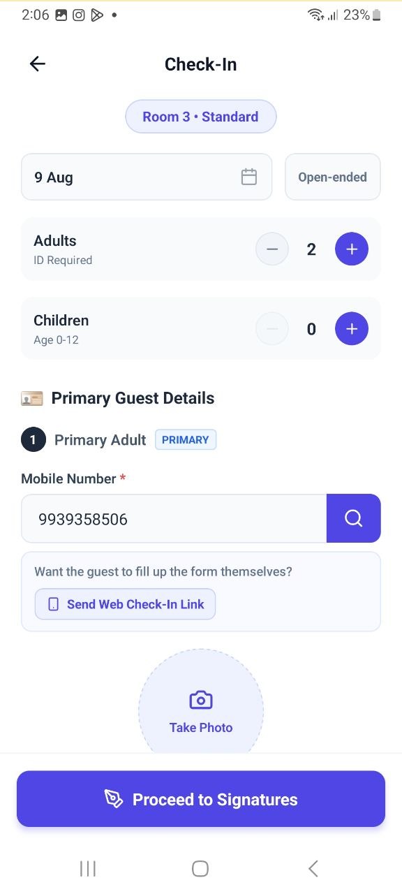 Bedlo check-in screen with the Send Web Check-In Link button